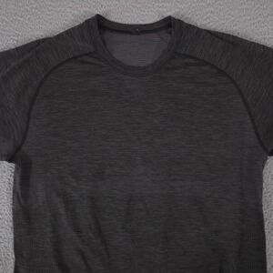 Lululemon Metal Vent Tech Shirt Mens XL Gray Black Performance Athletic Workout